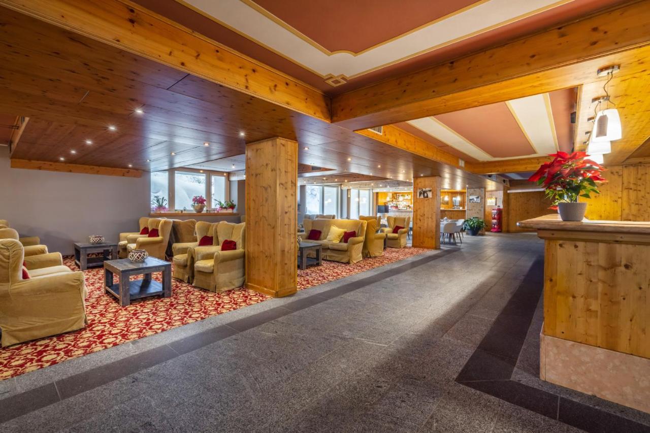 Hotel Piandineve Passo del Tonale Bagian luar foto