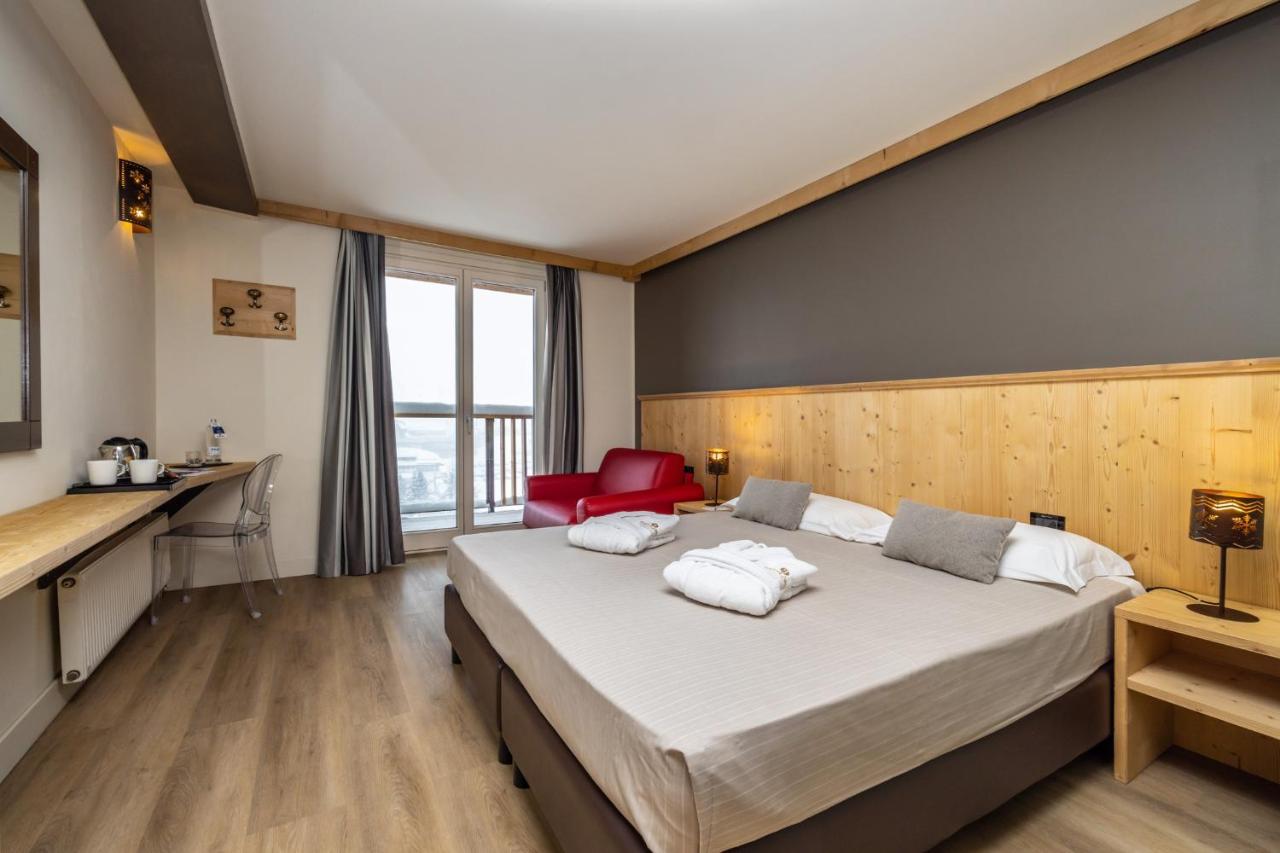 Hotel Piandineve Passo del Tonale Bagian luar foto