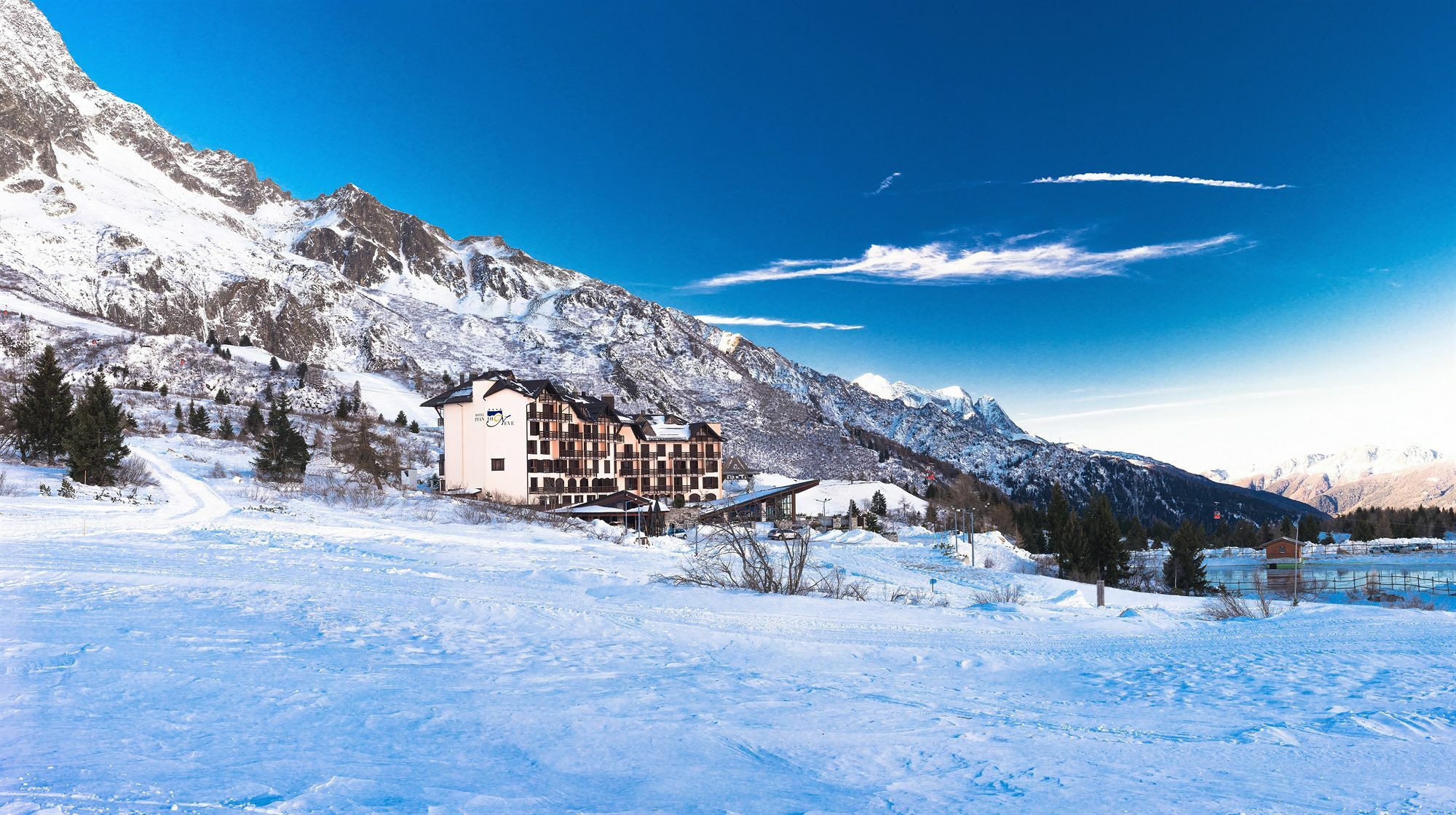 Hotel Piandineve Passo del Tonale Bagian luar foto